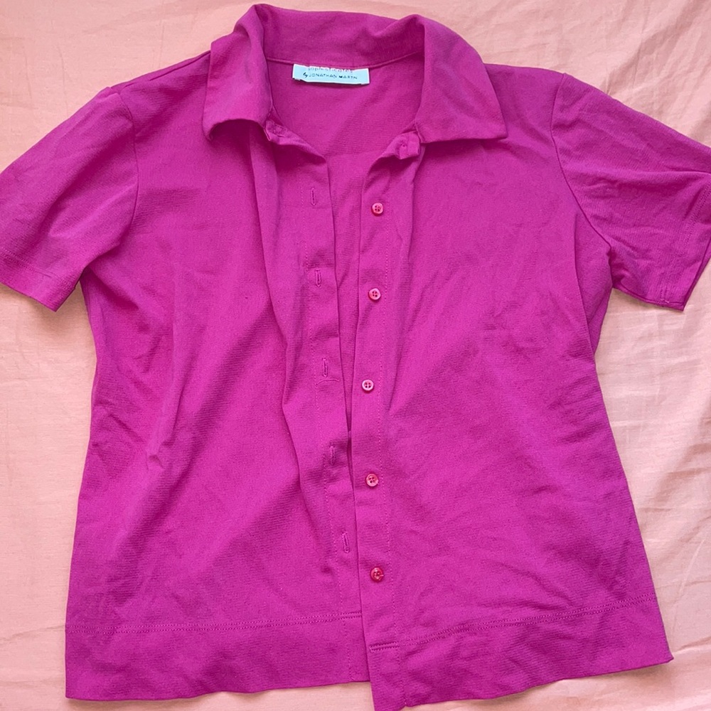 ⚡️⚡️Fuchsia button down top - Picture 1 of 3